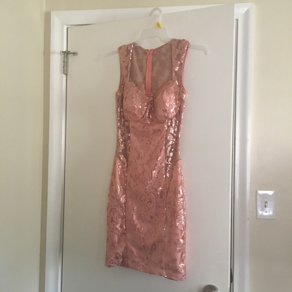 Va Va Voom mini dress. Peach color.